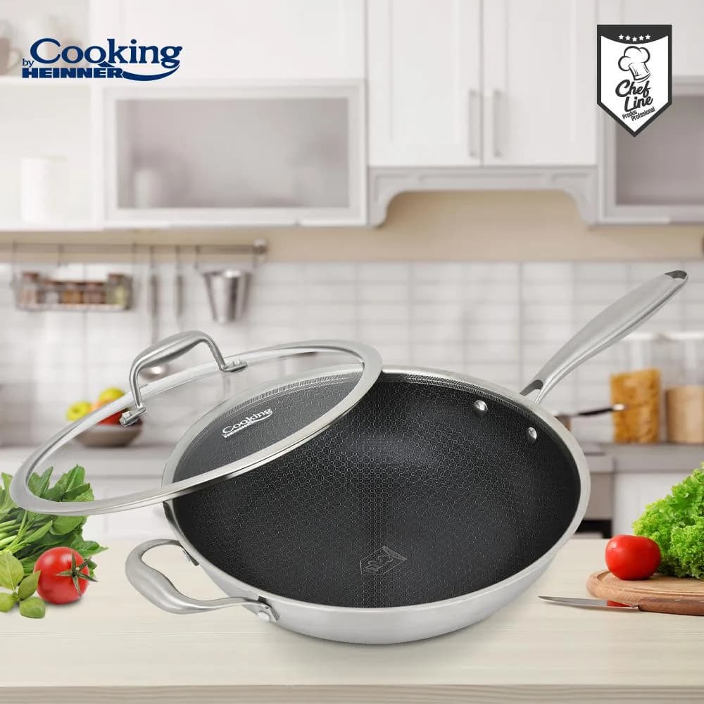 TIGAIE WOK INOX + CAPAC STICLA 30x8.5 CM, 4.5L, TITANIUM3, COOKING BY HEINNER — miniatură