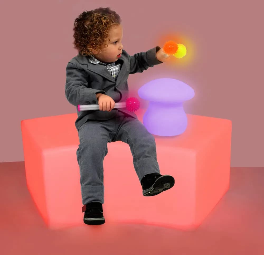 Banchetă curbată luminoasă cu schimbare de culoare — miniatură