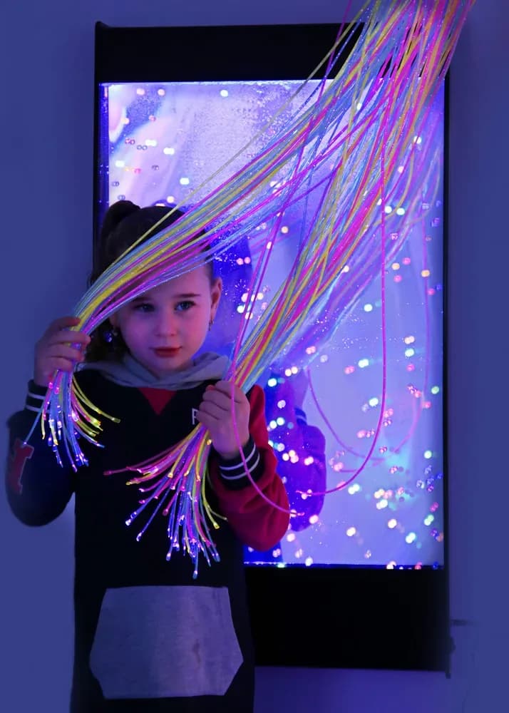 Cascadă de mărgele luminoase pentru perete — miniatură
