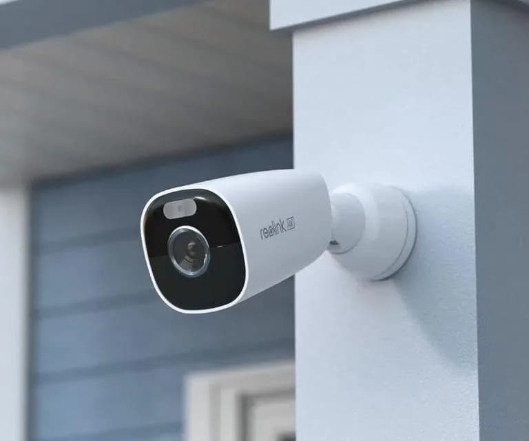 Camera de supraveghere Reolink Argus Eco Ultra; ARGUS SERIES B360 Senzor: 1/2.7" CMOS Rezolutie video: 8 Megapixeli (3840 x 2160 pixeli) Cadre/secunda: 15 FPS Lentila fixa: 2.8mm Unghi de vizualizare: orizontal: 105°/ vertical: 55°/ diagonal: 125° Distanta iluminator IR: 10 m Numar LED-uri IR: 8