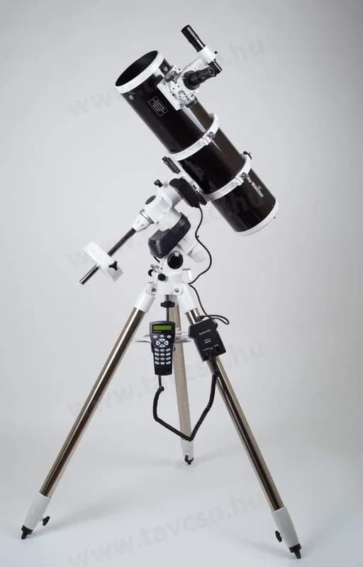 Telescop Newton SkyWatcher Explorer-150P 150/750 pe montură EQ5 GoTo