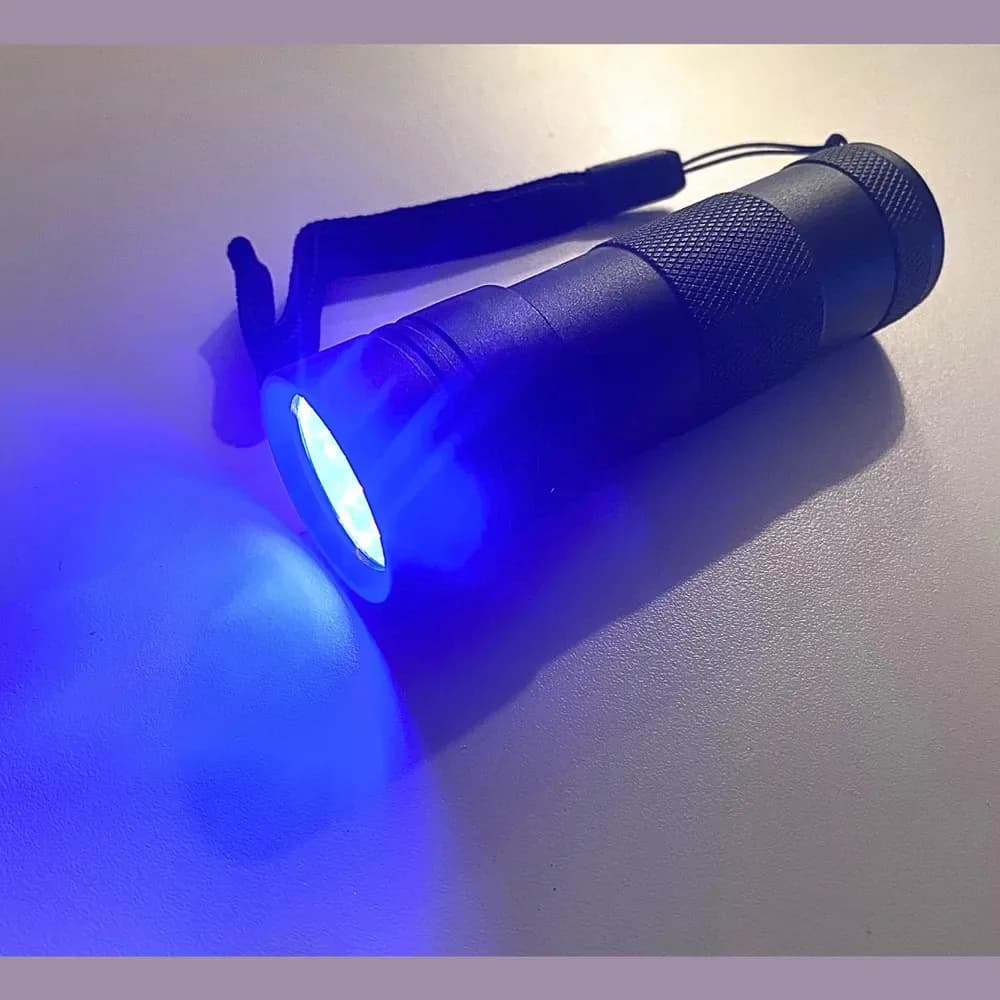 Lanternă UV cu LED – mică — miniatură