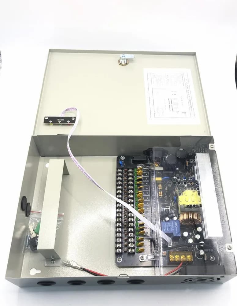 SURSA ALIMENTARE 15A CARCASA METAL 18 canale Input voltage: 110V AC~220V AC; Output voltage: 12V DC 15A Backup battery: Support 12V/7AH (not included) — miniatură