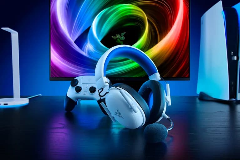 Casti wireless Razer Blackshark V3 X Hyperspeed for Playstation, microfon uni- directional, izolare fonică activă, sistem sunet 7.1, frecventa 20 - 28000, autonomie 70 ore, alb — miniatură