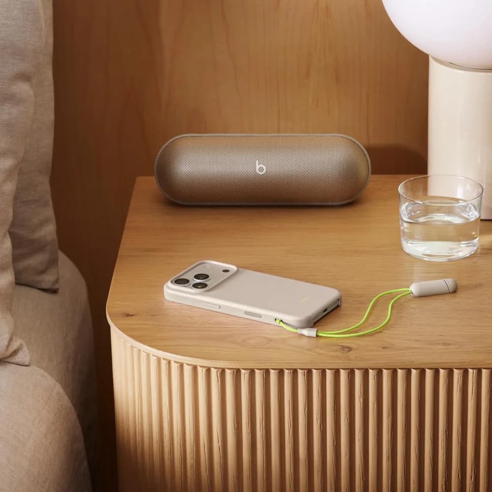 Beats iPhone 17 Pro Kickstand Case with MagSafe and Camera Control - Lime Stone — miniatură