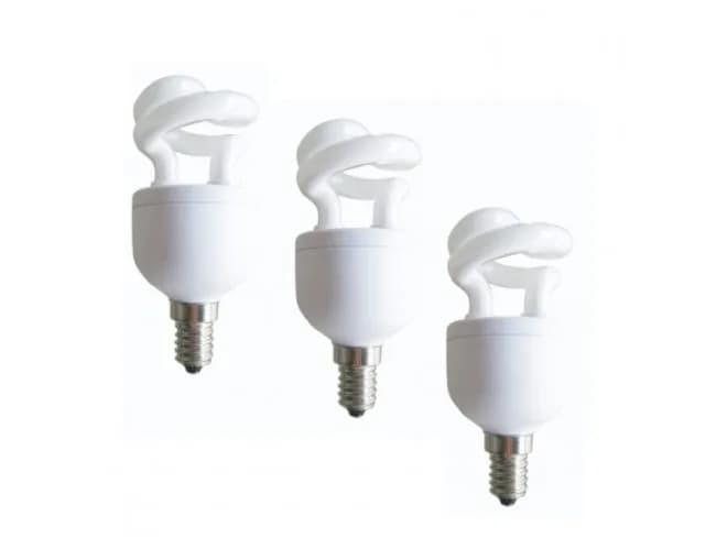 SET 3 becuri fluorescent Panasonic, soclu E27, putere 5W, forma spirala, lumina alb calda, alimentare 220 - 240 V, "EFD5E27HDE14E-3"