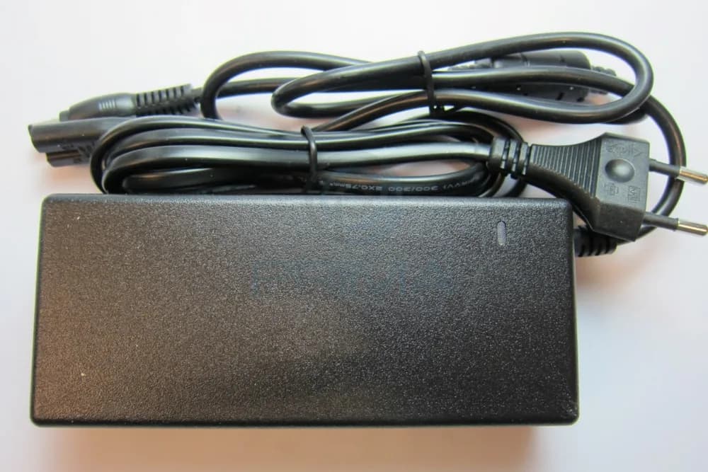 Sursă de alimentare PrimaCreator P120 și power line