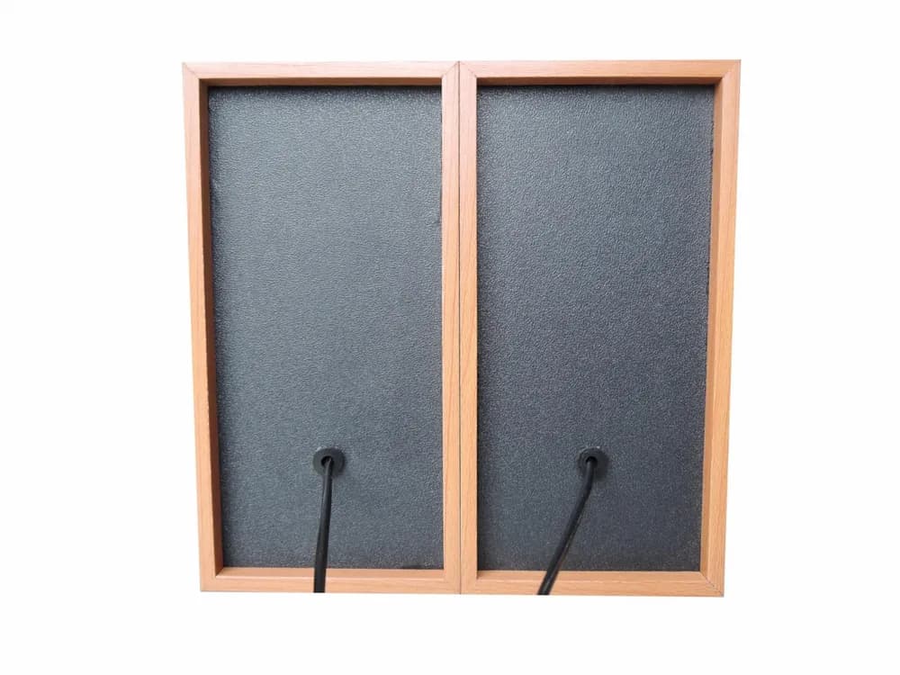 Boxa Serioux, 2.0 SoundBoost 2000C, 6W, frecvența raspuns: 100Hz- 18KHZ,raport semnal/zgomot: 70 dB, conexiune: jack 3,5 mm, alimentare: USB 5V1A, carcasă din lemn — miniatură