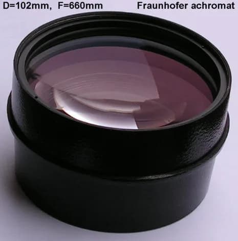 Obiectiv acromat 102/1000 în celulă