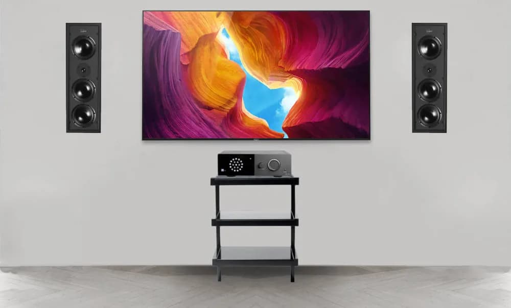 Sistem Stereo Lyngdorf cu amplif. TDAI-1120 + boxe ingropate in perete full-range D-500
