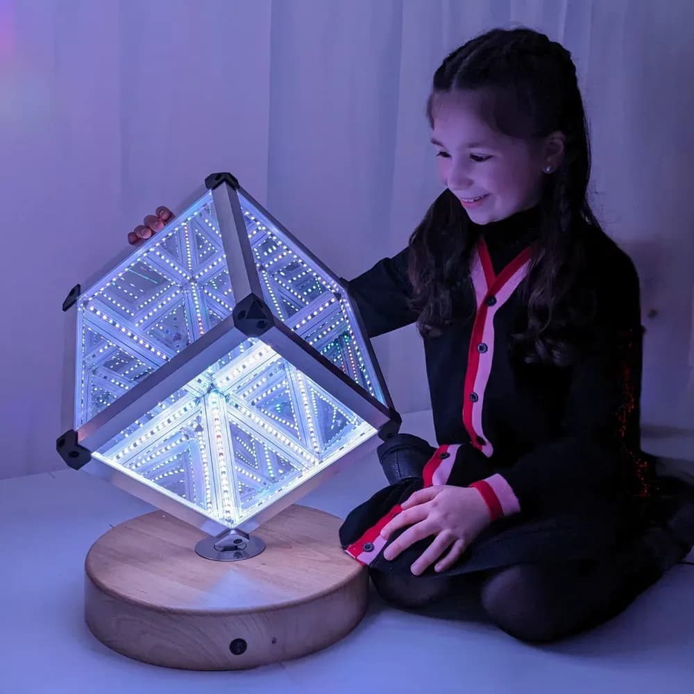 CUB LED INFINIT 25CM