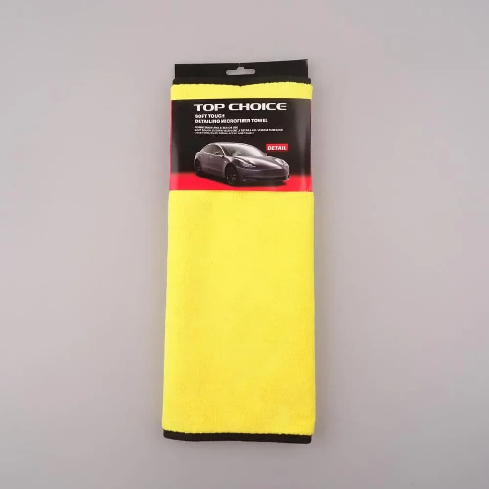 "Laveta Auto Microfibra 38x45cm. Este speciala pentru curatarea masinii, este fabricata dintr-o microfibra ultra-groasa premium de 800 GSM care asigura capacitatea superioara de absorbtie a apei, moliciune si rezistenta
Material:85% poliester si 15% poliamida
Diverse culori uni " — miniatură