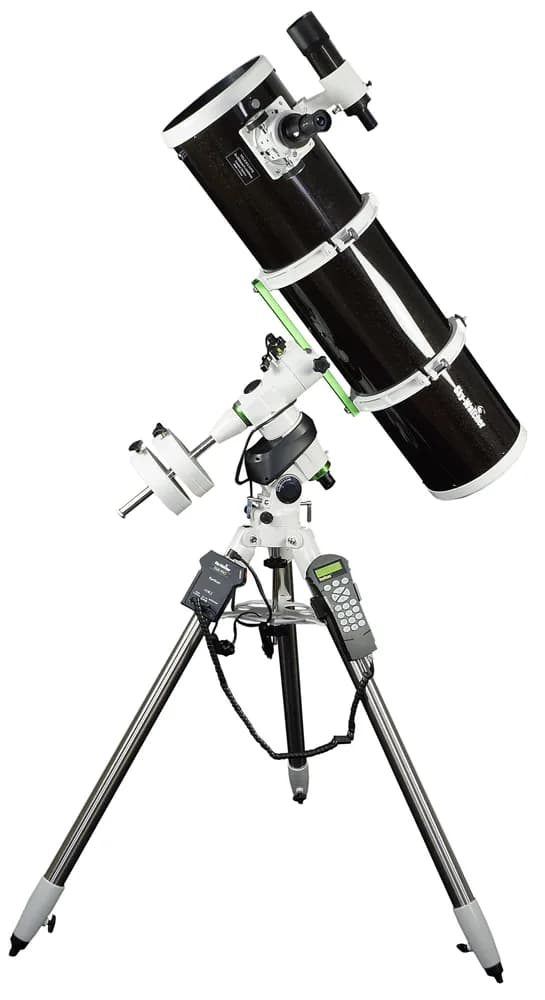 Telescop Newton SkyWatcher Explorer-200P 200/1000 pe montură EQ5-GoTo