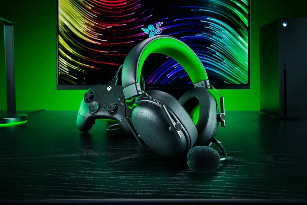Casti wireless Razer Blackshark V3 X Hyperspeed for Xbox, micrfon uni- directional, izolare fonică activă, sistem sunet 7.1, frecventa 20 - 28000, autonomie 70 ore, negru — miniatură