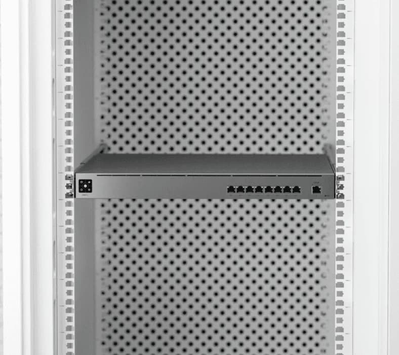 NET SWITCH 4PORT POE 4P POE+/USW-MISSION-CRITICAL UBIQUITI "USW-MISSION-CRITICAL" — miniatură