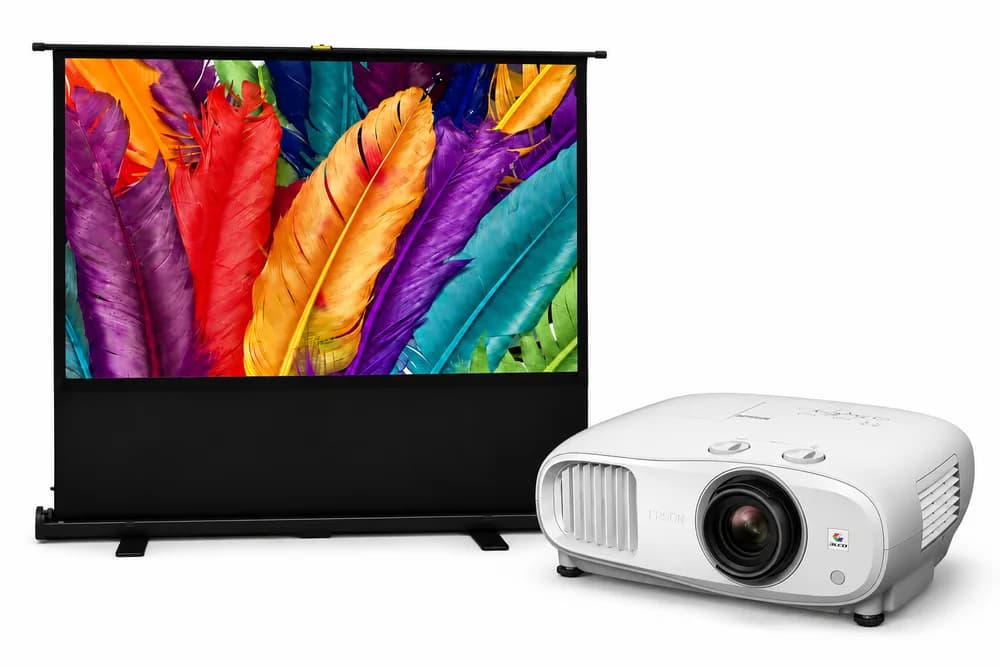 Pachet de proiecție Epson EH-TW7000 + Ecran Portabil Pull-Up Blackmount 110"'(244x137) - TG26