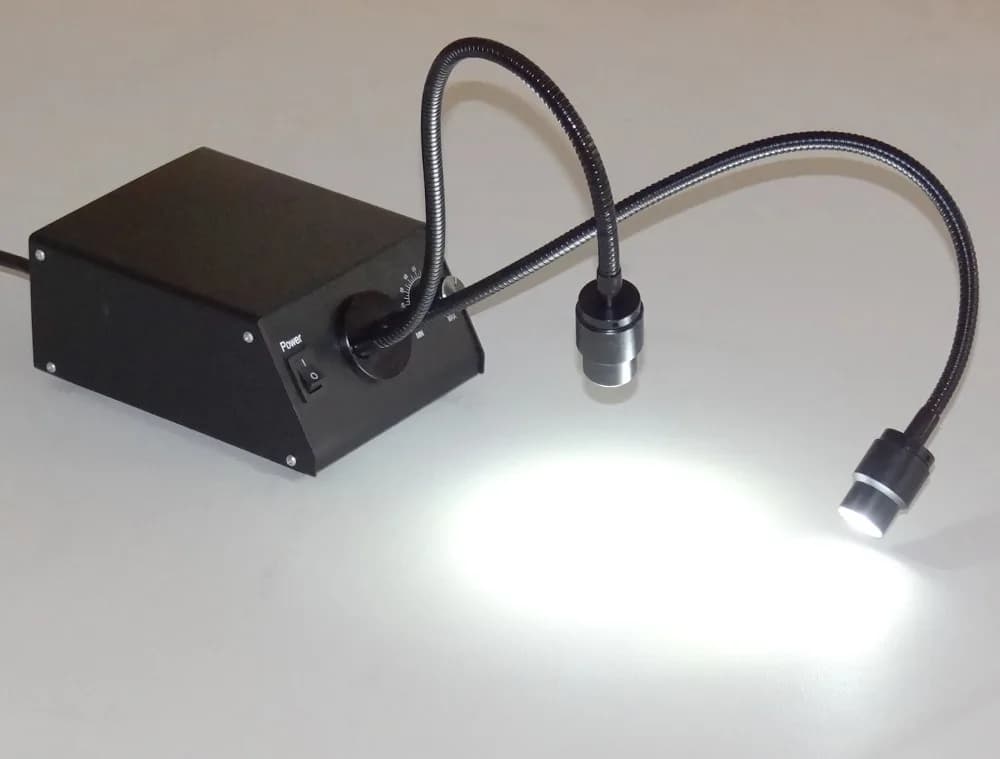 Iluminare LED cu lumină rece, cu două brațe flexibile tip gât de lebădă