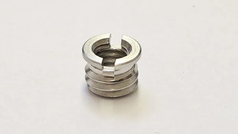 Șurub foto cu diametru exterior de 3/8 inch și diametru interior de 1/4 inch