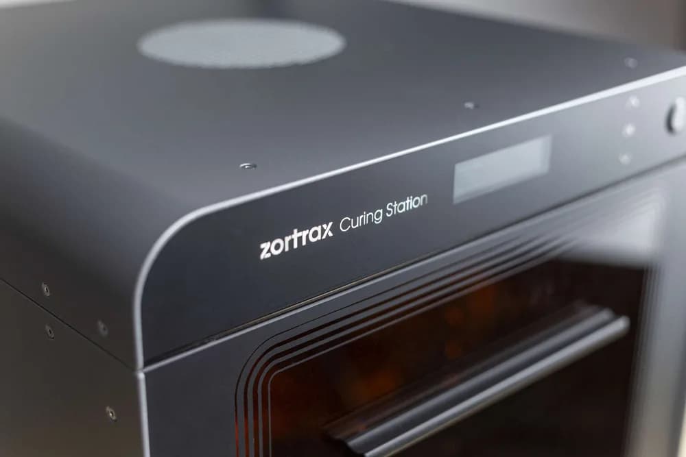 Stație de spălare și polimerizare Zortrax Curing Station — miniatură