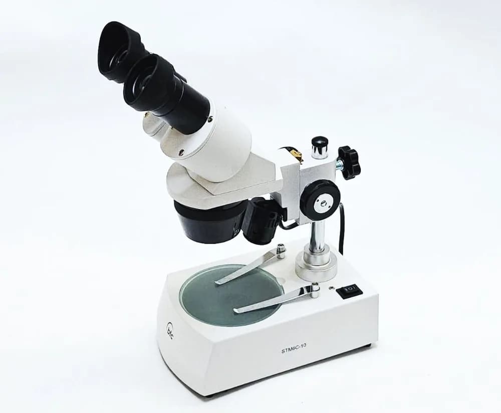Stereomicroscop STM6c cu mărire de 10x, 20x și 40x, cu iluminare LED inferioară și superioară