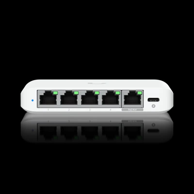 Ubiquiti USW-Flex-2.5G-5, 5 porturi RJ45 1/2.5 GbE, capacitate 25 Gbps, 1 adaptor de alimentare AC, 5V DC, 1A, 1 PoE (PairA 1, 2+; 3, 6-)(PairB 4, 5+; 7, 8-), dimensiuni 117.1 x 90 x 21.2 mm (4.6 x 3.5 x 0.8")