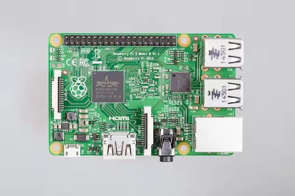 Raspberry Pi 2 B, 2014 rev1.1, 1GB + Carcasa