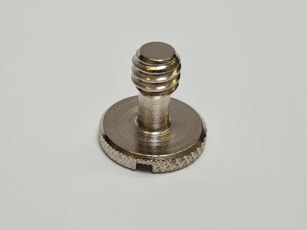 Șurub cu cap cilindric în țoli și gât conic (diametru de 1/4", lungime de 10 mm, din care 4 mm filetat)
