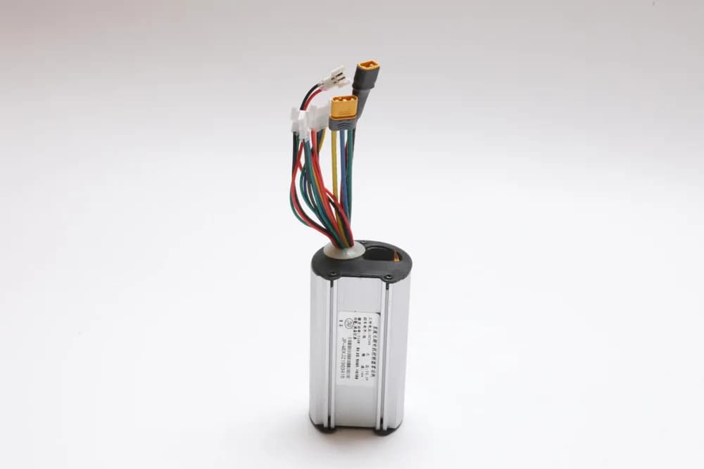 CONTROLLER TROTINETA SCANDAL CARBON — miniatură