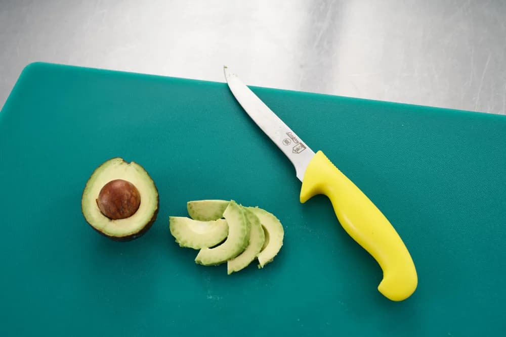 CUTIT DEZOSAT PROFESIONAL 18 CM, GALBEN, CHEF LINE, COOKING BY HEINNER — miniatură