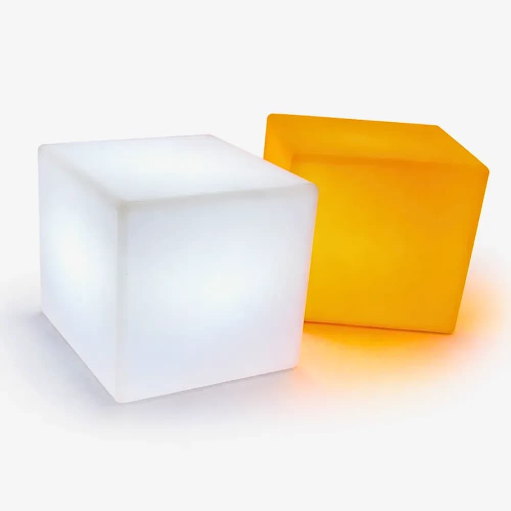 Cuburi luminoase care își schimbă culoarea — miniatură