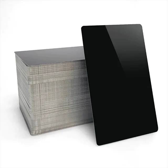 Material pentru gravare laser xTool Glossy Black Aluminum Business Cards (300 buc)