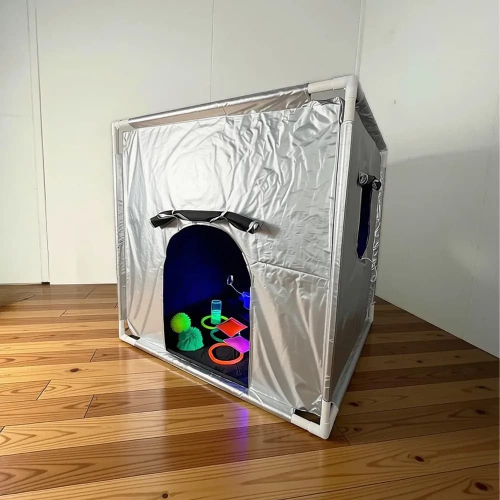 Cort-bârlog întunecat 1m x 1m — miniatură
