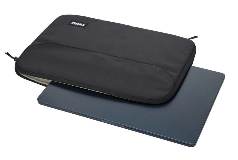 Husa laptop THULE Lithos MacBook Air 15", Black TLS115 3205458 — miniatură