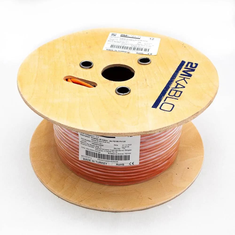 "Cablu incendiu JEH(St)H...Bd FE180 PH120 2x2x0.8 mm+0.8, rezistenta la foc 120 minute, compatibilitate E30/E90producator 2M Kablo, 3T00000109-100Diametru fir: 0.8mmConductor: perechi torsadate cu protectie din fibra de sticla, cupru 100%Culori fire: conform -VDE0815Manta: Halogen free, si — miniatură