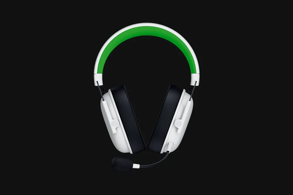 Casti wireless Razer Blackshark V3 X Hyperspeed for Xbox, microfon uni- directional, izolare fonică activă, sistem sunet 7.1, frecventa 20 - 28000, autonomie 70 ore, alb — miniatură