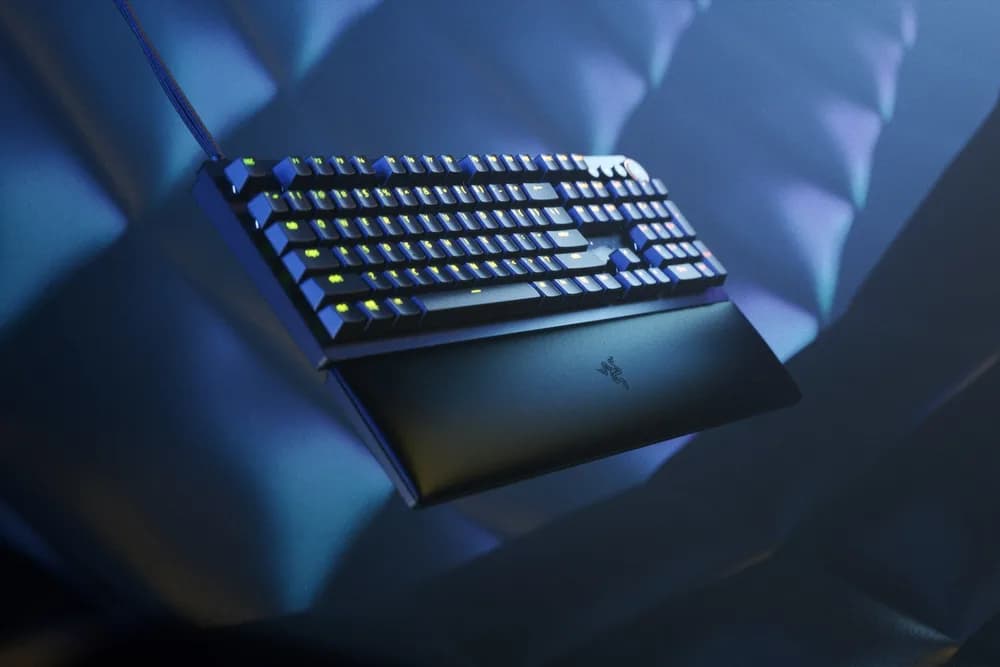 Tastatura Huntsman V2 Gaming Purple Switch - DE Layout Black "RZ03-03931000-R3G1" — miniatură