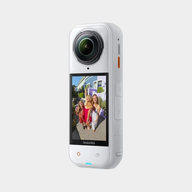 Insta360 X5. HD type: 8K Ultra HD, Maximum video resolution: 7680 x 3840 pixels, Maximum frame rate: 120 fps. Total megapixels: 72 MP, Optical sensor size: 25.4 / 1.28 mm (1 / 1.28"), Maximum image resolution: 11904 x 5952 pixels. Field of view (FOV) angle: 360°, Maximum focal length (35mm film — miniatură