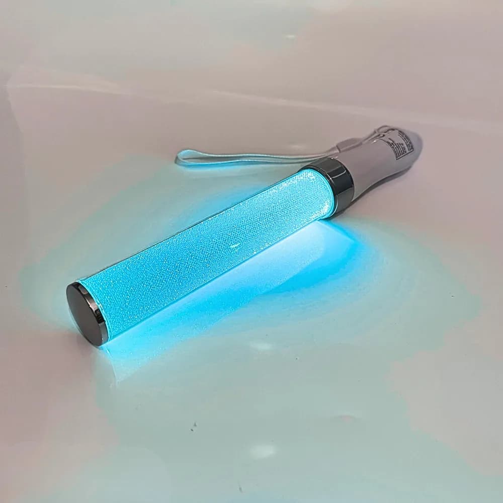 Torță luminoasă cu schimbare de culoare — miniatură