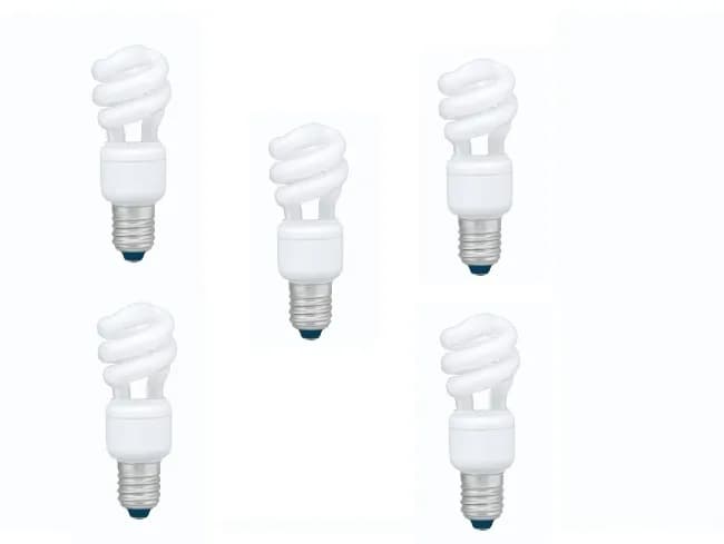SET 5 becuri fluorescent Panasonic, soclu E27, putere 8W, forma spirala, lumina alb calda, alimentare 220 - 240 V, "EFD8E27HD3E-5"