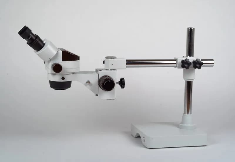 Stereomicroscop zoom industrial IND-C2Z cu mărire 7-45x