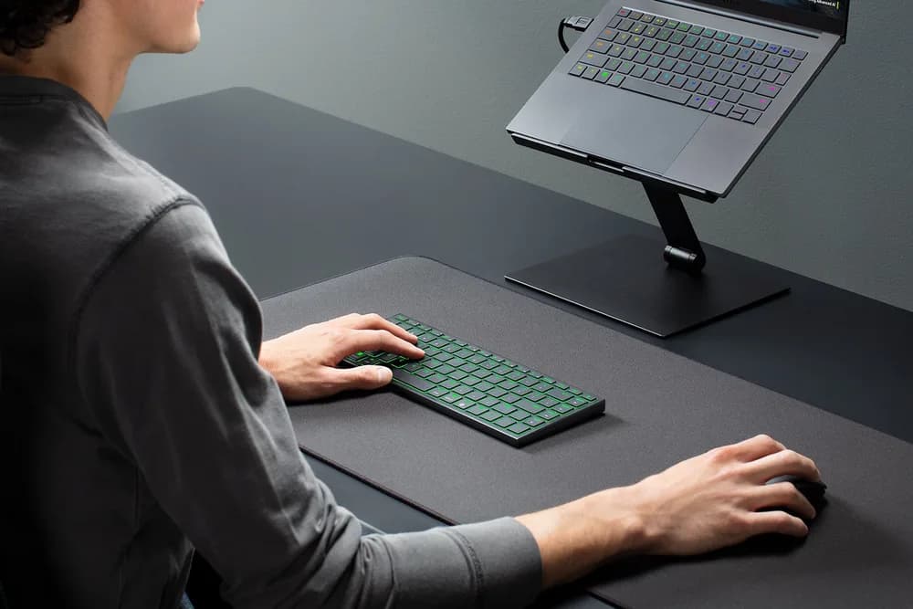 Tastaturi PC Razer RZ03-02360100-R3M1"RZ03-02360100-R3M1" — miniatură