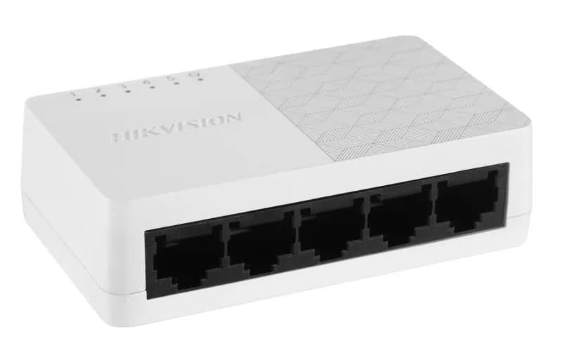 Switch 5 porturi Hikvision DS-3E0105D-E; L2, Unmanaged, 5 × 10/100 Mbps adaptive Ethernet ports, Plug & play, Support ADI/ADIX, Standard: IEEE 802.3, IEEE 802.3u, IEEE 802.3x, desktop plastic switch, material: ABS dimensiuni: 83.00 mm × 22.00 mm × 52.00 mm, 0.093 kg