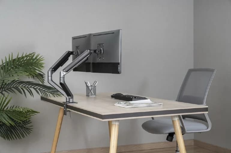 SUPORT de birou Gembird, pt 2 TV/monitor plat, diag. max 17-32 inch, rotatie, inclinare, pivotare, max 9 kg, space-grey, "MA-DA2-05" — miniatură