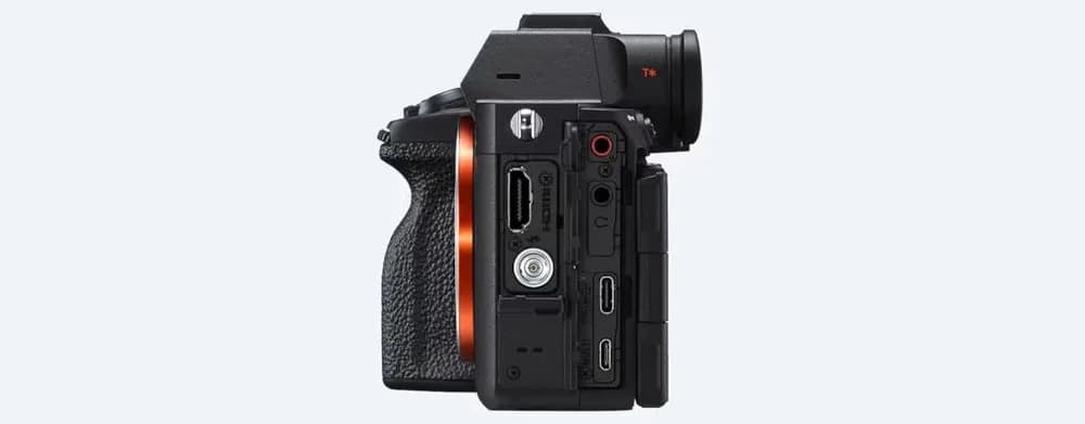 APARAT FOTO SONY Α7R V CU SENZOR DE IMAGINE FULL FRAME — miniatură