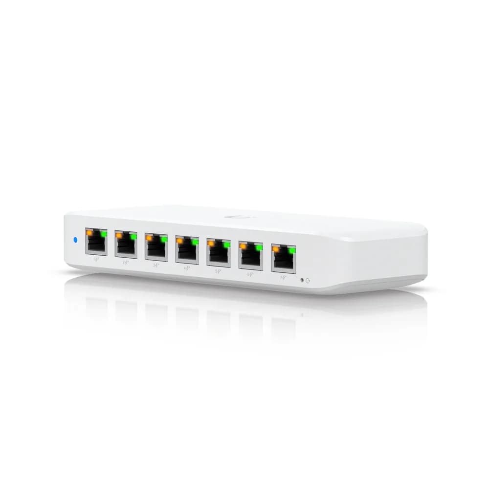 Ubiquiti USW-Ultra-210W-EU compact, Layer 2, 8-port GbE PoE switch, 7x GbE PoE+ output ports, GbE port with optional PoE++ input, 202W PoE "USW-ULTRA-210W-EU"