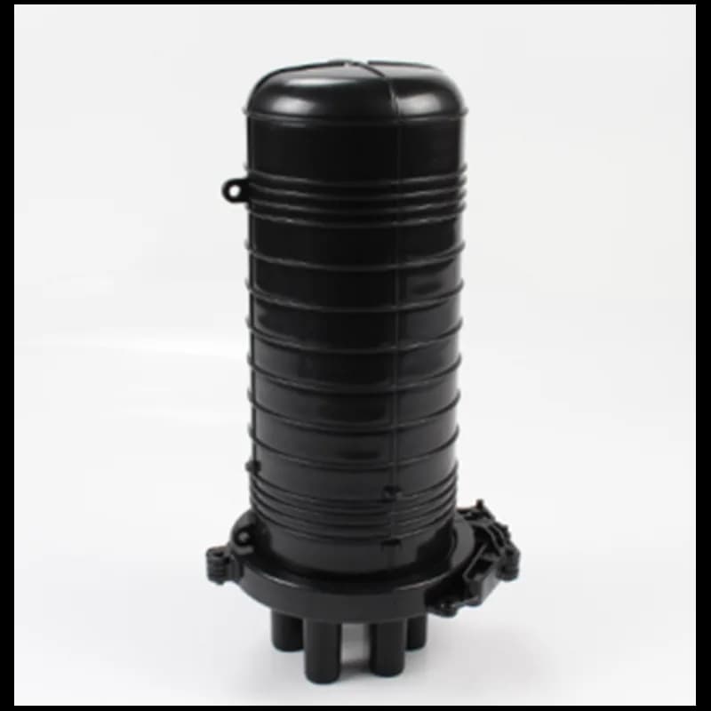 Enclosure de exterior, montare pe stalp/perete pentru max. 96 imbinari, 3 intrari rotunde + 1 iesire ovala, echipat cu o caseta pentru 24 suduri - EMTEX "LK-F102H"