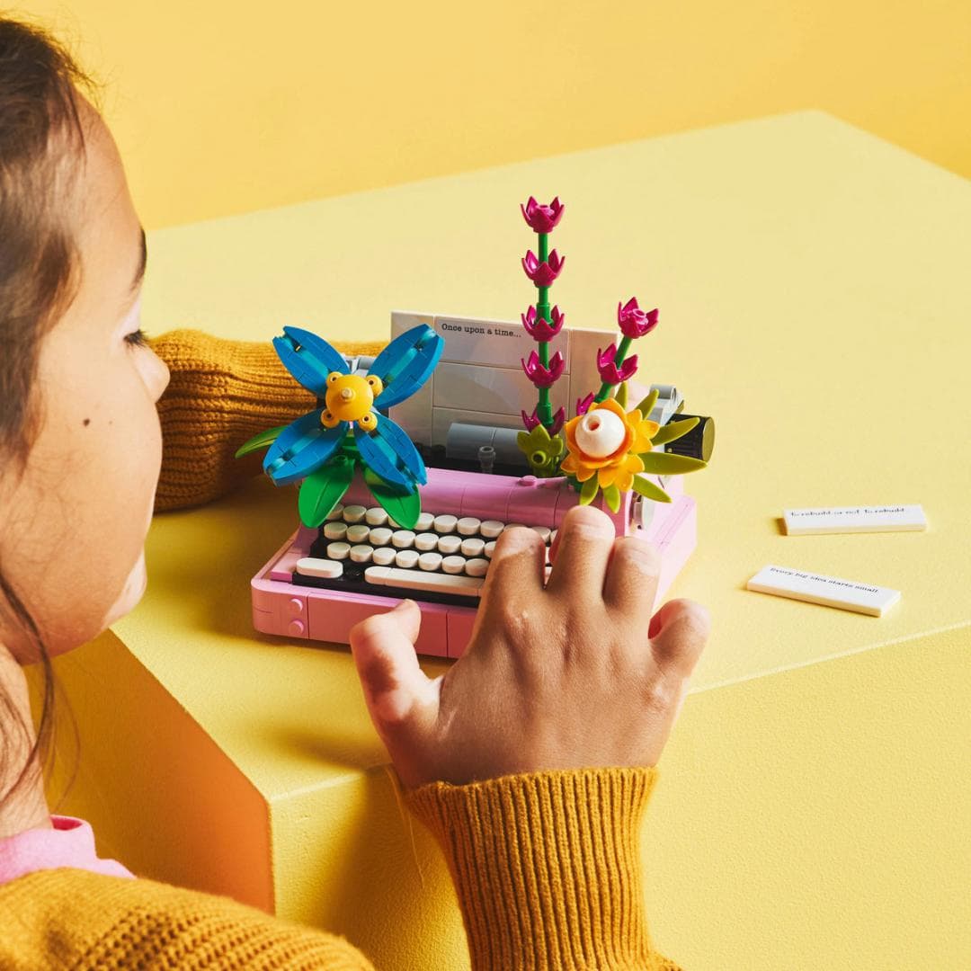 MASINA DE SCRIS CU FLORI, LEGO 31169 — miniatură