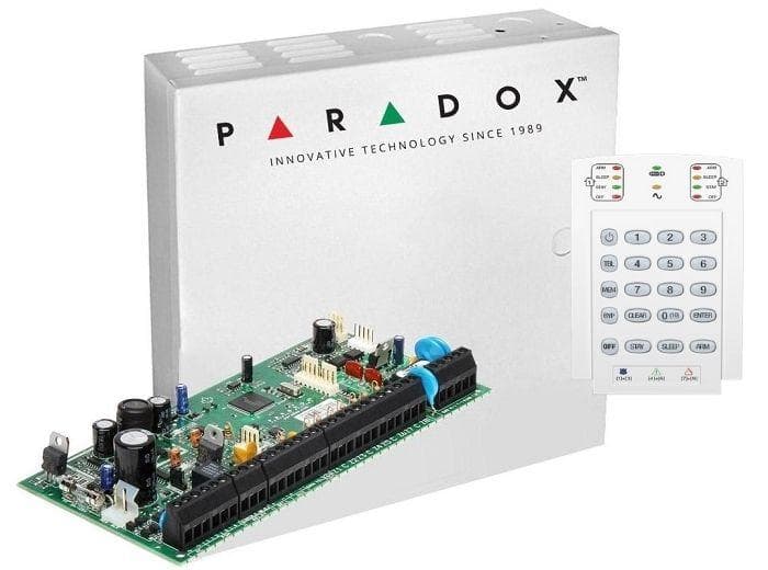 Centrala Paradox SP6000+; 8 zone pe placa (16 cu dublare zona ATZ);2 PGM pe placa, extensibile la 16 (dintre care oricare poate fi wireless);Actualizare firmware local via BabyWare;Numere de telefon raportare: 3 pentru stația centrală, 5 personale, 1 pager;Include cutie cu traf 1 buc si tastatura