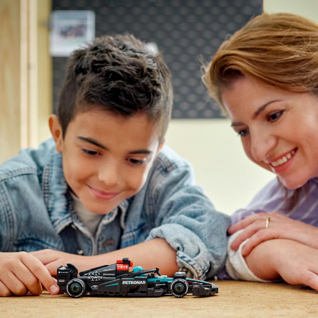 MASINA DE CURSE MERCEDES-AMG F1, LEGO 77244 — miniatură