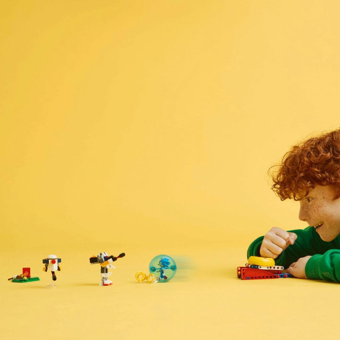 INFRUNTARE LA FOCUL DE TABARA AL LUI SONIC, LEGO77001 — miniatură